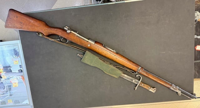 DEUTSCHE WAFFEN Mauser 1909